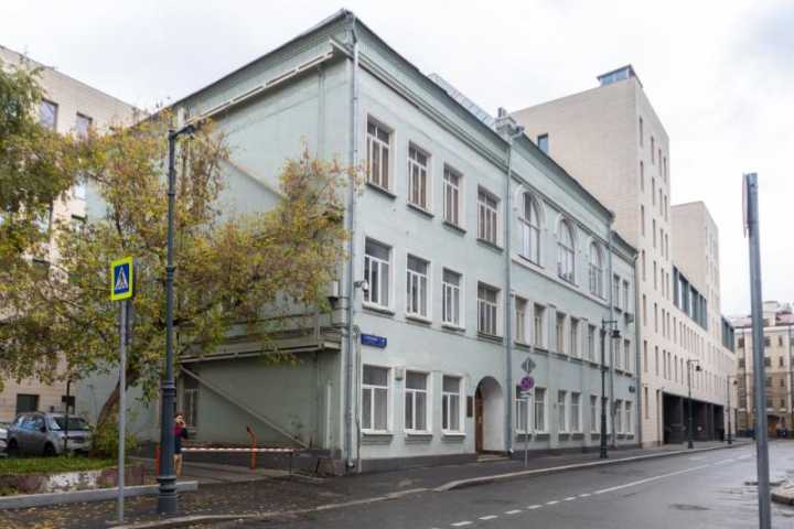 Бизнес-центр Курсовой, 17с1 на Курсовом переулке,м Полянка