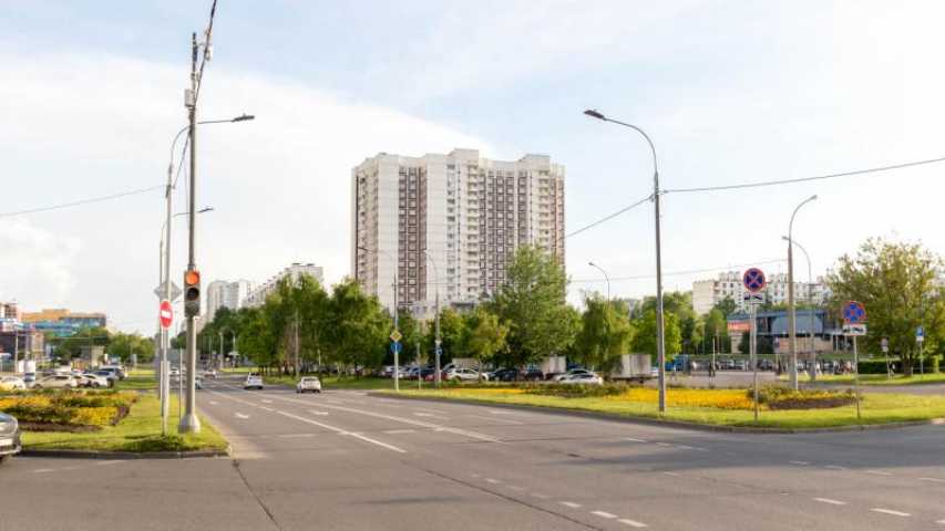 Бизнес-центр Днепропетровская, 1 на ул Днепропетровская,м Южная