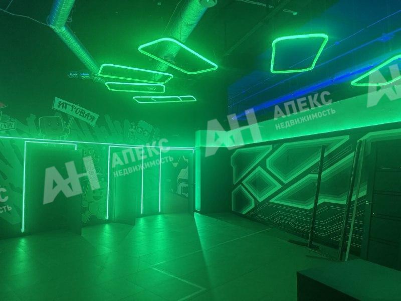 Продажа помещения свободного назначения в Москве Адм. здан. на Шелепихинской набережной,м.Шелепиха (МЦК),4625 м2,фото-1