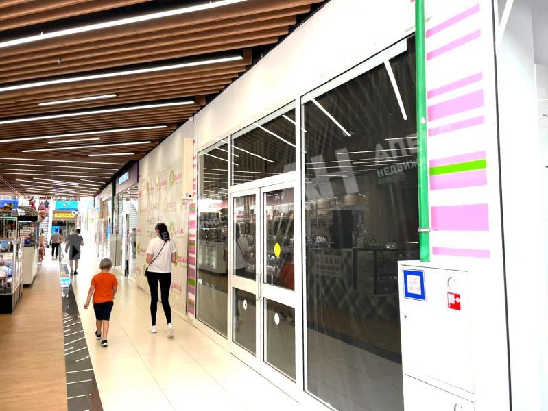 Аренда помещения свободного назначения в Москве в торговом центре на Боровском шоссе,м.Говорово,50.8 м2,фото-1