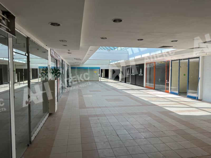 Аренда помещений свободного назначения в Москве в торговом центре на ул Часовая,м.Красный Балтиец (МЦД),500 - 1690 м2,фото-1