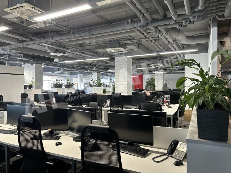 Аренда офиса в Москве в бизнес-центре класса Б на ул Отрадная,м.Отрадное,3093 м2,фото-1