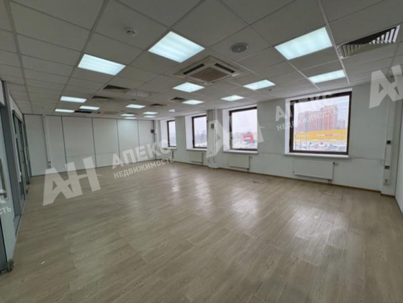 Аренда офиса в Химках в бизнес-центре класса Б на Ленинградском шоссе ,251.4 м2,фото-1