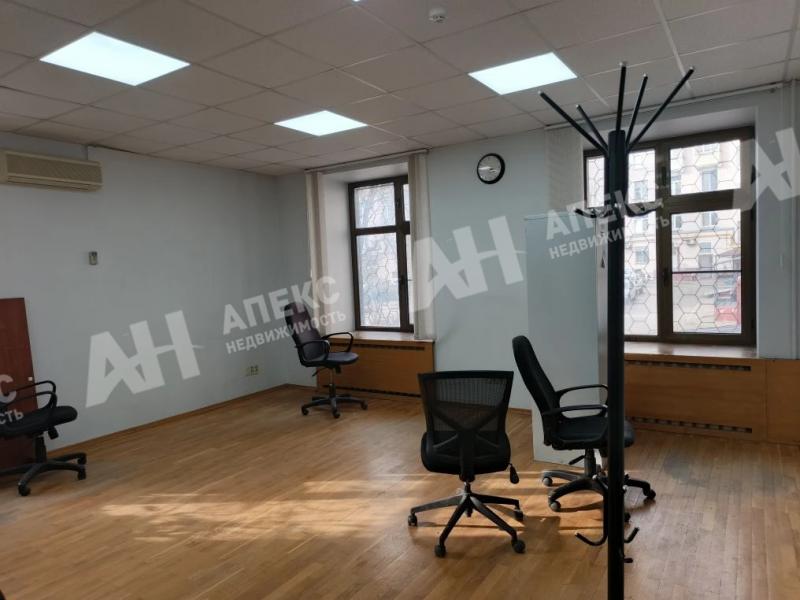Аренда офиса в Москве в жилом доме на ул Лобанова,м.Автозаводская,32 м2,фото-1