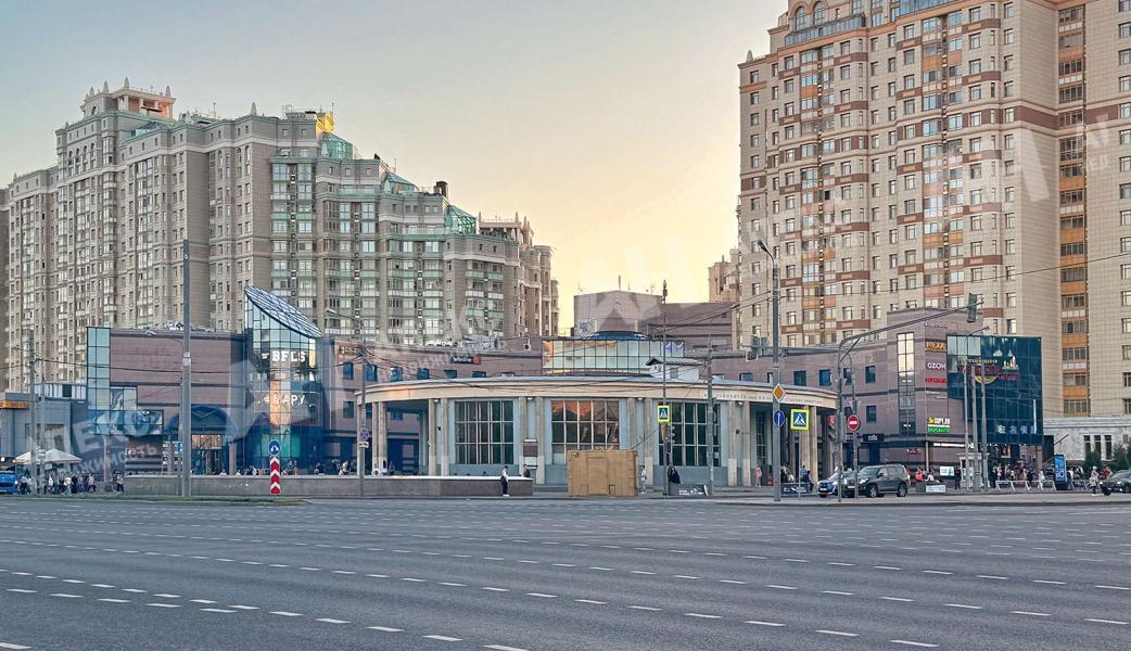 Аренда помещения свободного назначения в Москве в торговом центре на пл Джавахарлала Неру,м.Университет,400 м2,фото-1