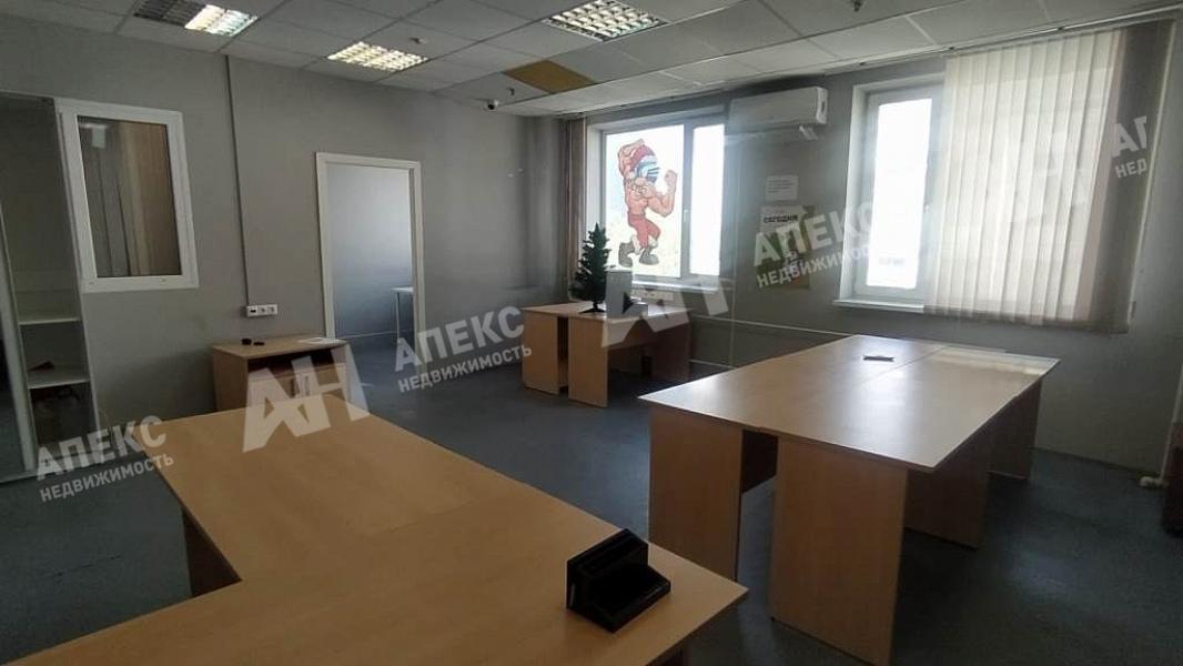 Аренда офиса в Москве в бизнес-центре класса Б на Старокалужском шоссе,м.Калужская,65.2 м2,фото-1