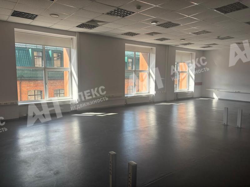 Аренда офиса в Москве в бизнес-центре класса Б на пер 1-й Дербеневский,м.Крестьянская застава,415.2 м2,фото-1