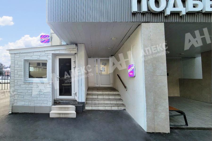 Продажа помещения свободного назначения в Москве в жилом доме на Калужской площади,м.Октябрьская,19.6 м2,фото-1