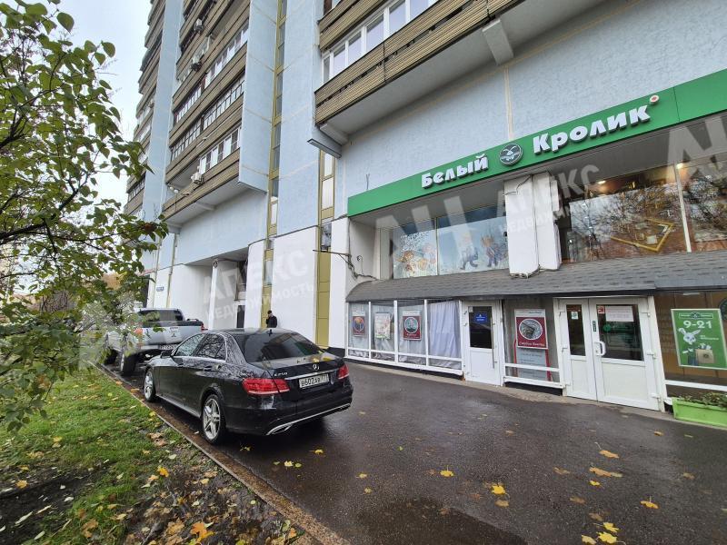 Аренда помещений свободного назначения в Москве в жилом доме на Ленинском проспекте,м.Новаторская,117 - 327 м2,фото-1