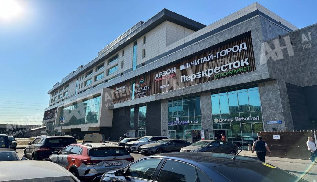 Продажа помещения свободного назначения в Москве в торговом центре на Кронштадском бульваре,м.Водный стадион,18287 м2,фото-1