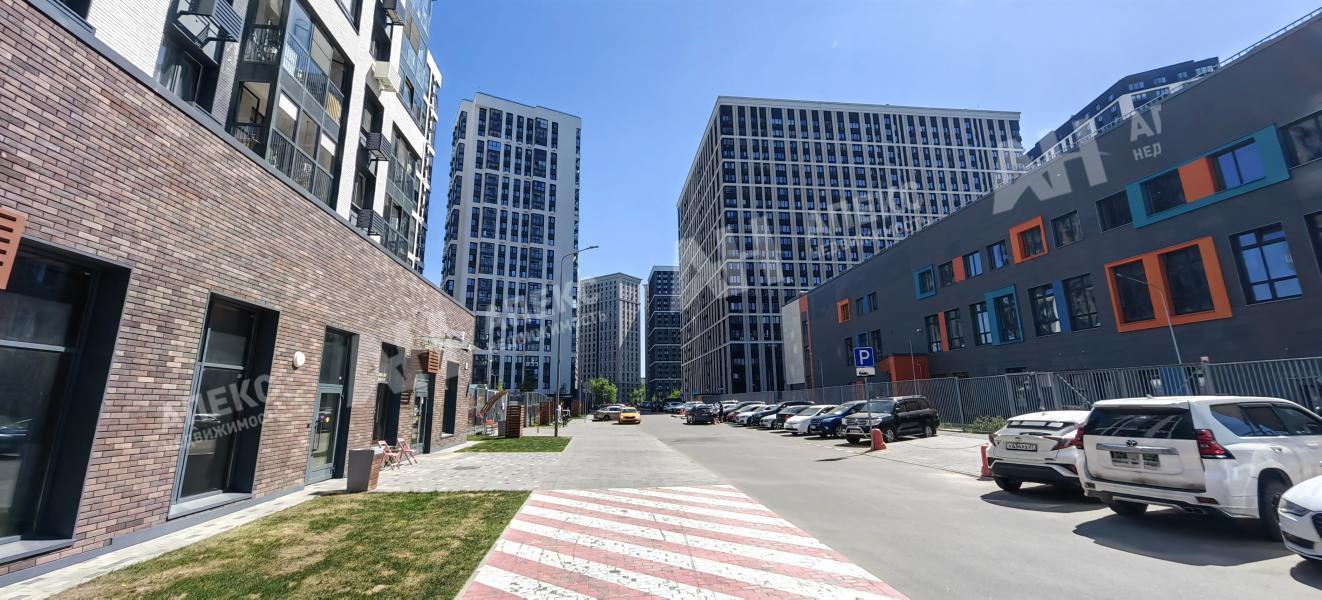 Аренда помещения свободного назначения в Москве в жилом доме на ул Берзарина,м.Октябрьское поле,600 м2,фото-1