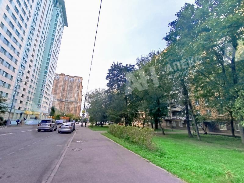 Продажа помещения свободного назначения в Москве в жилом доме на ул Авиационная,м.Щукинская,193.1 м2,фото-1