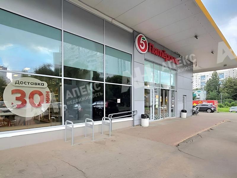 Продажа помещения под магазин в Москве в торговом центре на ул Лобненская,м.Лианозово,66.7 м2,фото-1