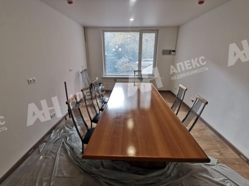 Аренда офиса в Москве в жилом доме на Сумском проезде,м.Чертановская,200 м2,фото-1
