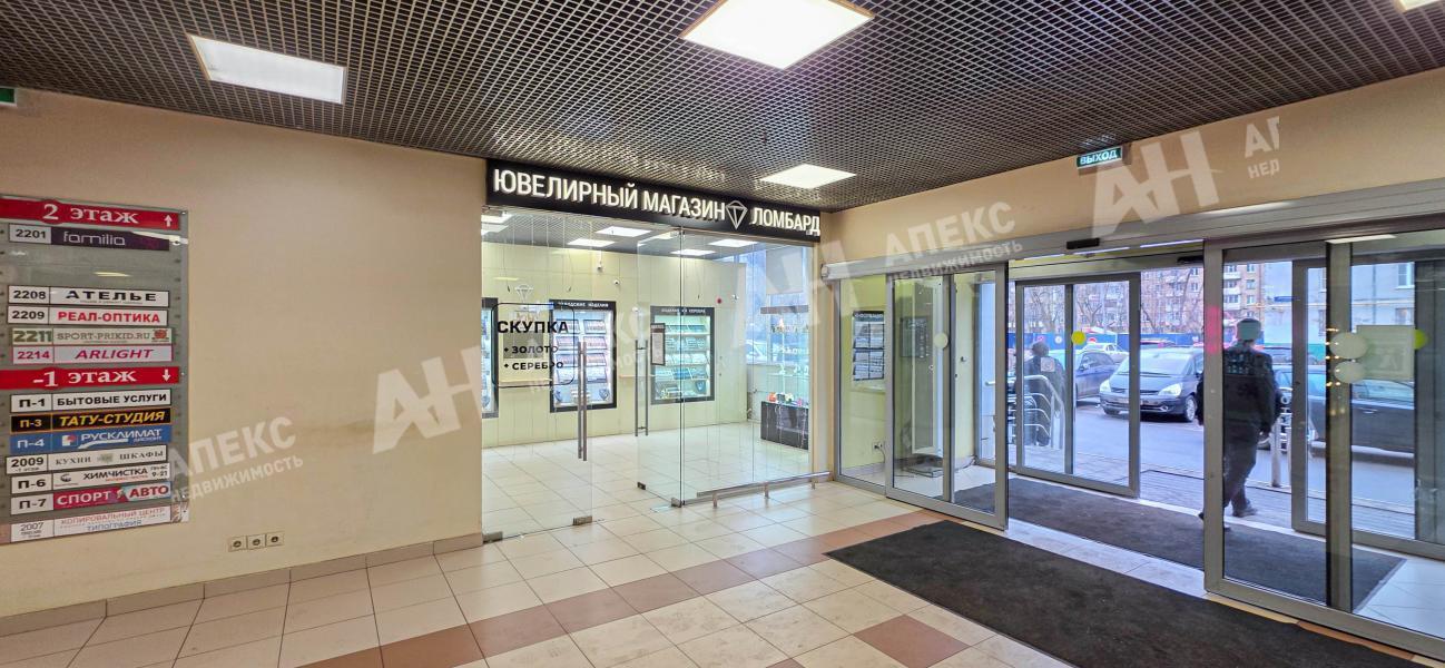 Аренда помещения свободного назначения в Москве в торговом центре на ул Авангардная,м.Водный стадион,54.7 м2,фото-1