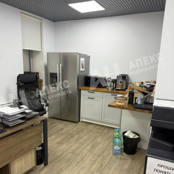 Аренда офиса в Москве в бизнес-центре класса Б на ул Миклухо-Маклая,м.Беляево,84.9 м2,фото-1