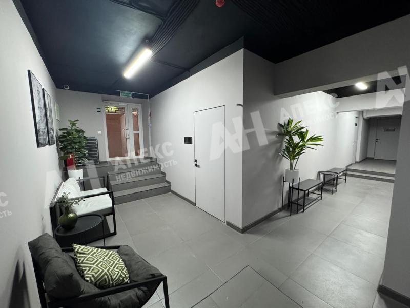 Продажа помещения под офис в Москве в жилом доме на б-р Волжский,м.Кузьминки,322 м2,фото-1