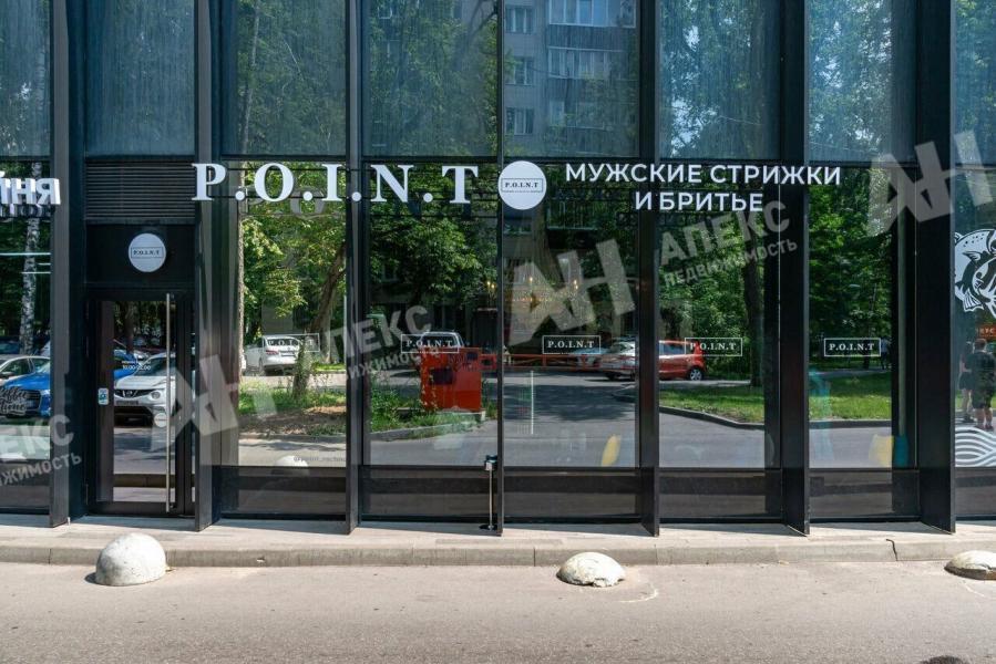 Продажа помещения под магазин в Москве в жилом доме на ул Фестивальная,м.Речной вокзал,176.2 м2,фото-1