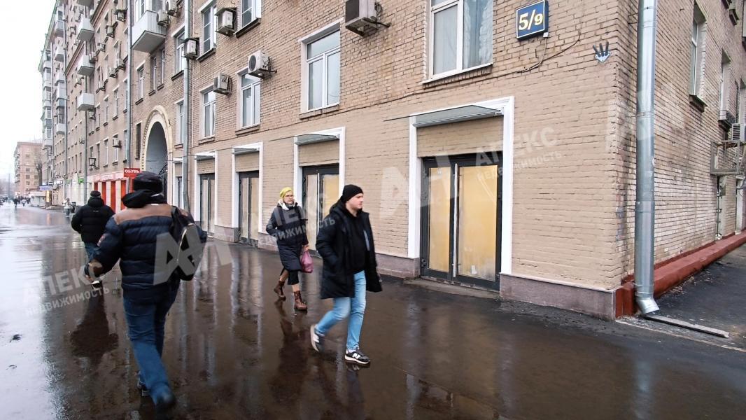 Продажа помещений свободного назначения в Москве в жилом доме на ул Профсоюзная,м.Академическая,13.1 - 35.6 м2,фото-1