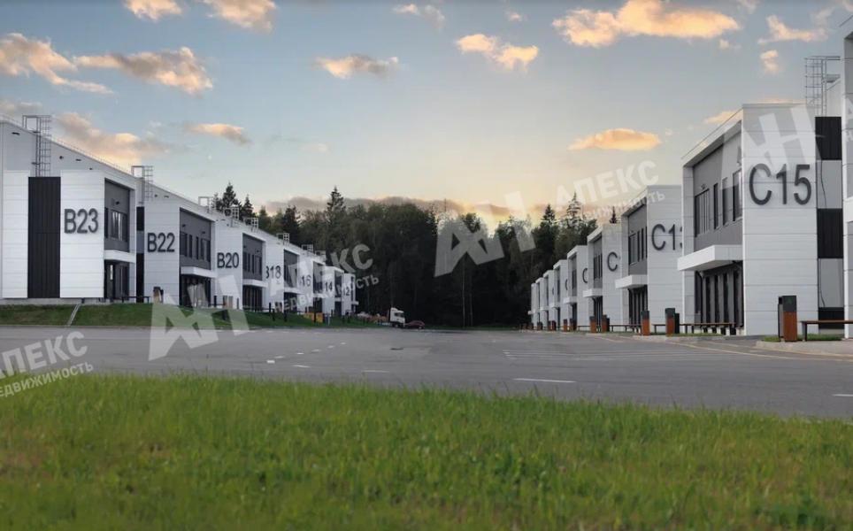 Продажа помещения под склад в Красной Пахре Склад. компл. на Калужском шоссе ,581.7 м2,фото-1