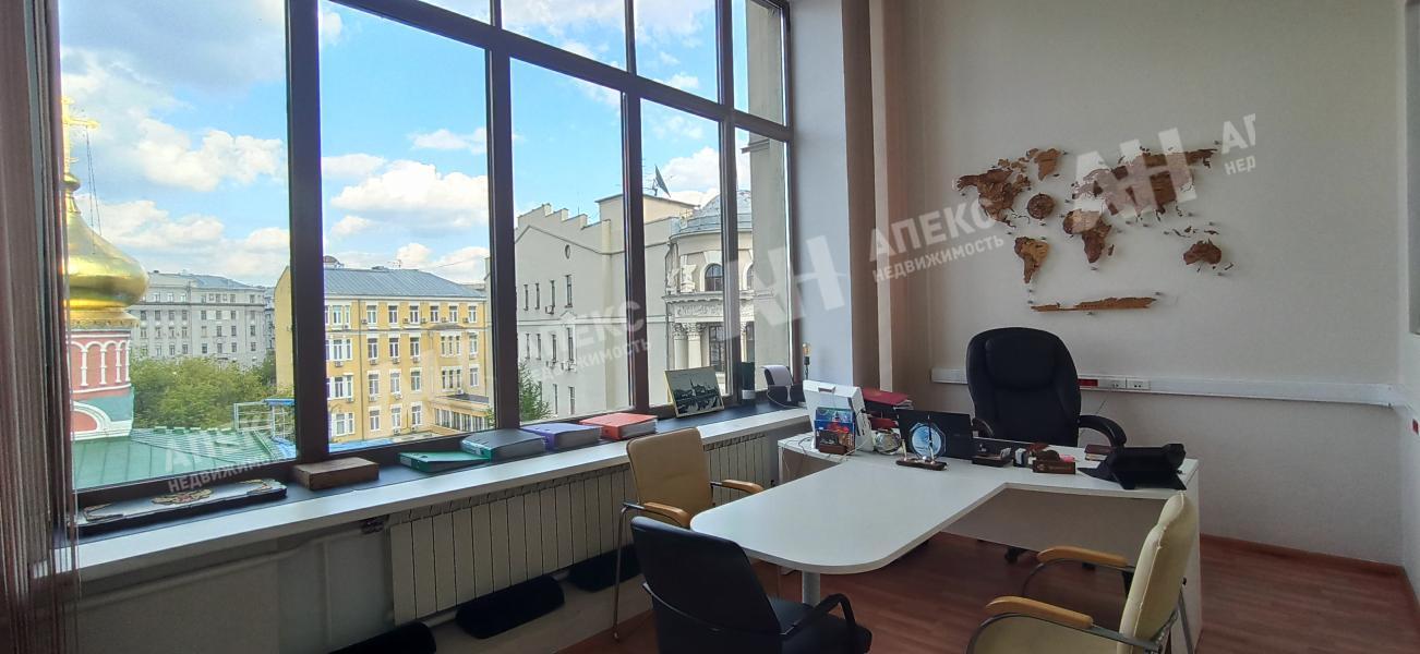 Аренда офиса в Москве в бизнес-центре класса Б на Славянской площади,м.Китай-город,119.6 м2,фото-1