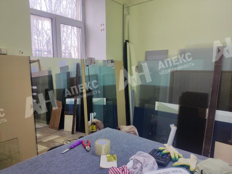 Аренда помещения свободного назначения в Москве в жилом доме на Каширском шоссе,м.Каширская,95 м2,фото-1