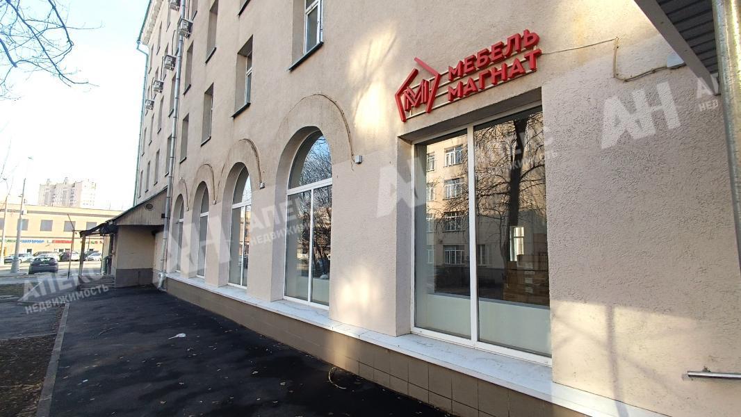 Аренда помещения свободного назначения в Москве Адм. здан. на Симферопольском бульваре,м.Нахимовский проспект,367.1 м2,фото-1