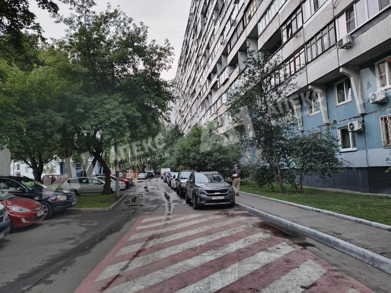 Продажа помещения свободного назначения в Москве в жилом доме на Борисовском проезде,м.Домодедовская,75.9 м2,фото-1