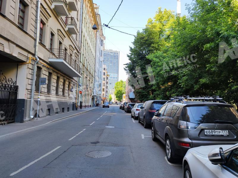 Продажа помещения свободного назначения в Москве в жилом доме на Староконюшенном переулке,м.Кропоткинская,235 м2,фото-1