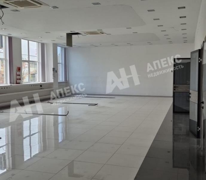 Аренда офиса в Москве в бизнес-центре класса Б на Варшавском шоссе,м.Улица Академика Янгеля,230 м2,фото-1