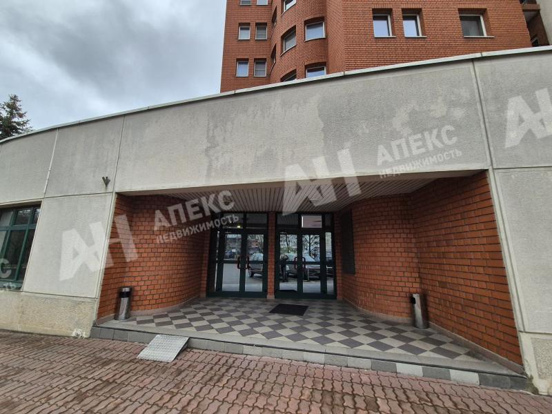 Аренда помещения свободного назначения в Москве в жилом доме на ул Островитянова,м.Тропарево,66 м2,фото-1