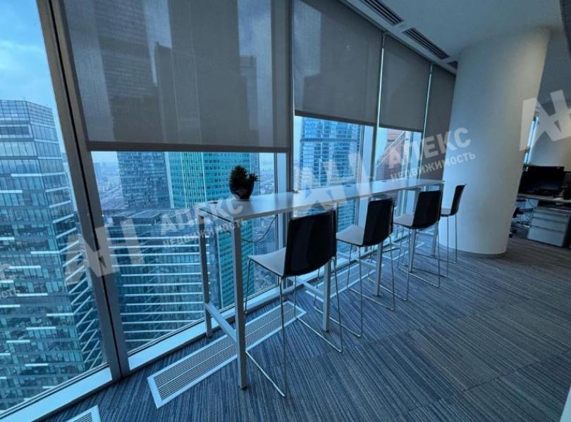 Аренда офиса в Москве в бизнес-центре класса А на Пресненской набережной,м.Деловой центр,2125 м2,фото-1