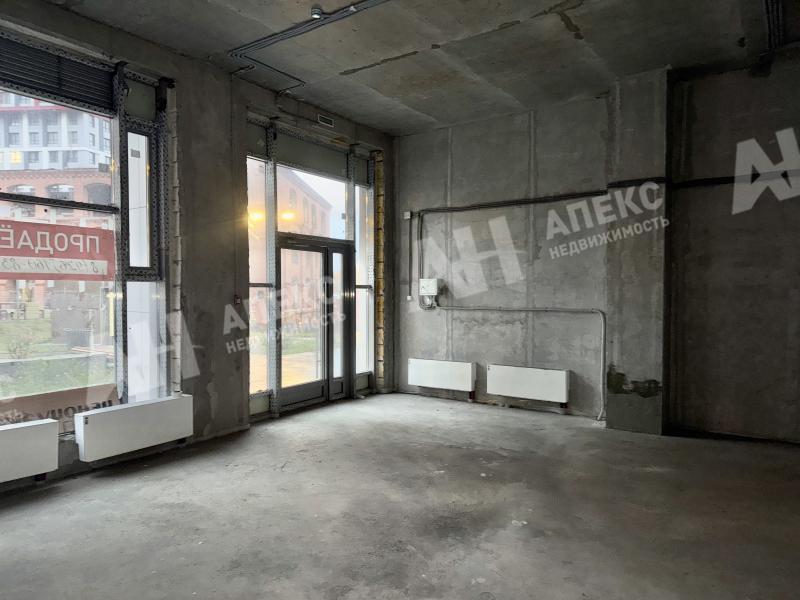 Аренда помещения свободного назначения в Москве в жилом доме на ул Петра Алексеева,м.Рабочий поселок (МЦД),126 м2,фото-1