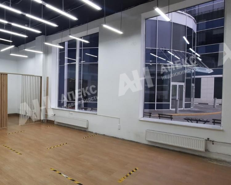 Аренда офиса в Москве в бизнес-центре класса Б на ул Кировоградская,м.Улица Академика Янгеля,52 м2,фото-1