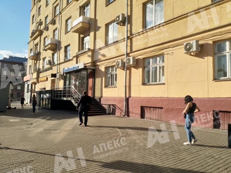 Магазин Маршала Бирюзова 4 Магазин Маршала Бирюзова 4