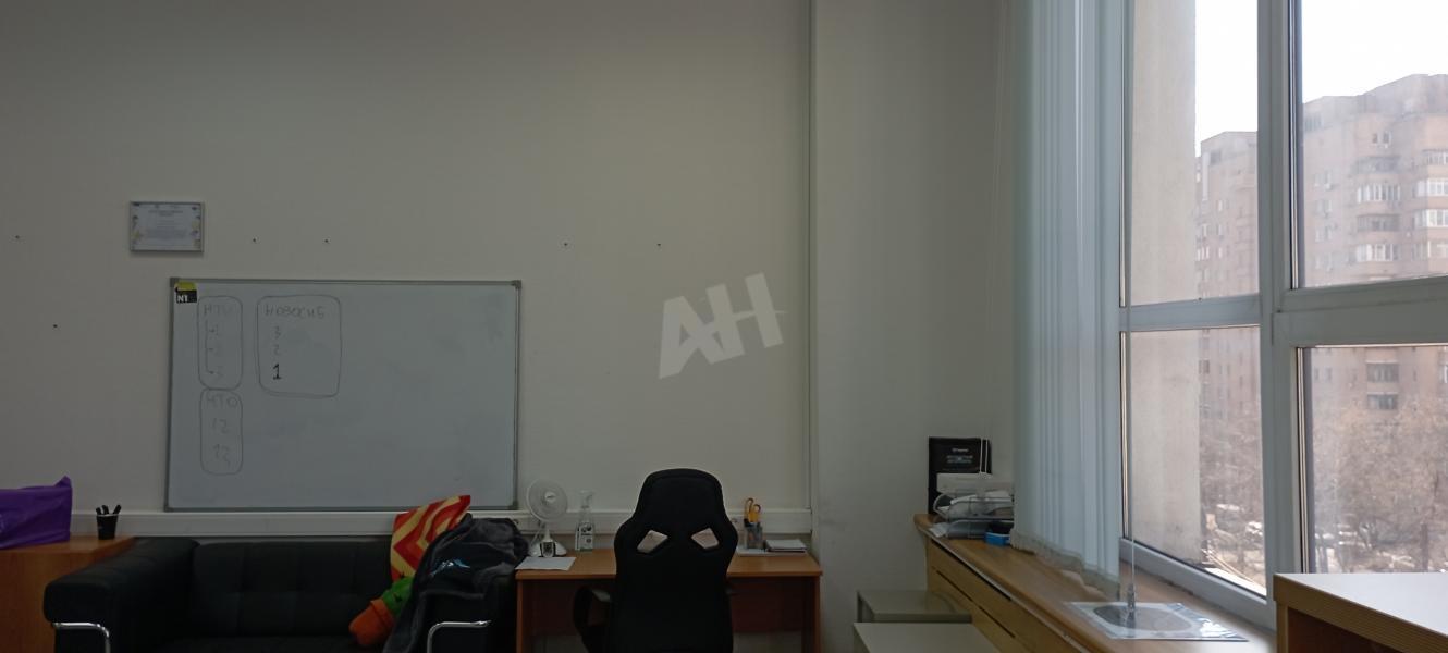 Аренда помещения свободного назначения в Москве в бизнес-центре класса Б на ул Большая Андроньевская,м.Римская,62.7 м2,фото-1