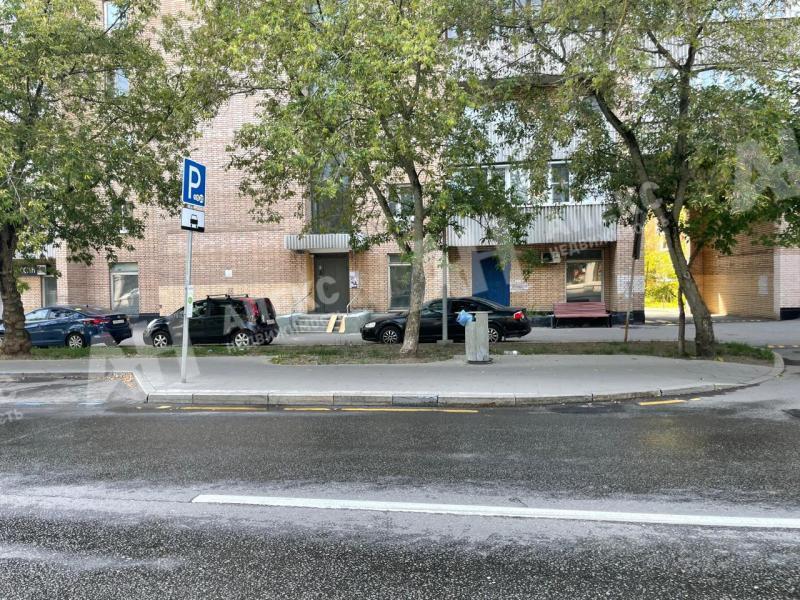 Аренда помещения свободного назначения в Москве в жилом доме на ул Барболина,м.Сокольники,130 м2,фото-1