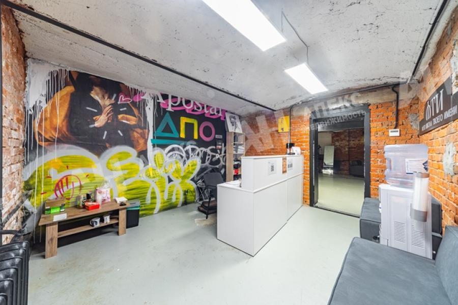 Продажа помещения свободного назначения в Москве в жилом доме на Яковоапостольском переулке,м.Курская,240 м2,фото-1