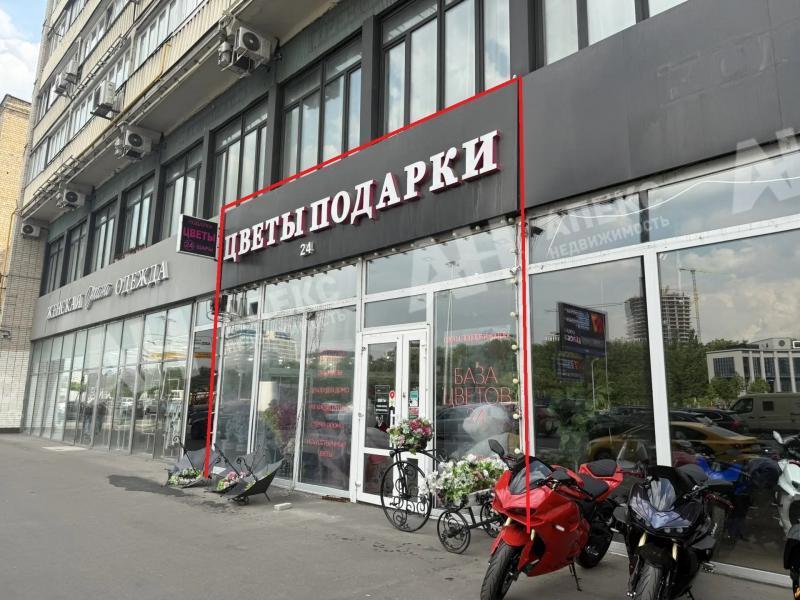 Продажа помещения свободного назначения в Москве в жилом доме на Ленинградском проспекте,м.Динамо,127.2 м2,фото-1