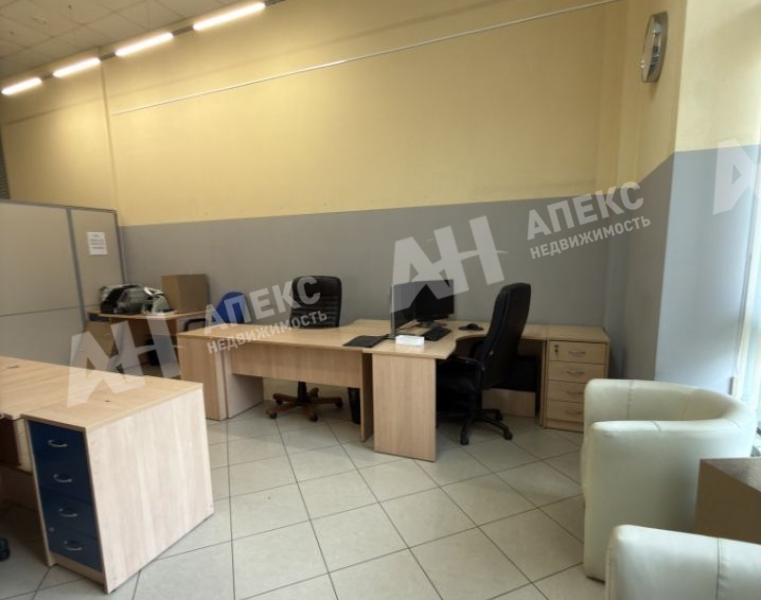 Продажа помещения свободного назначения в Москве Адм. здан. на ул Академика Пилюгина,м.Новые Черемушки,180.4 м2,фото-1