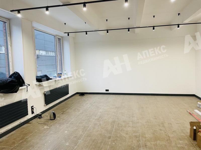 Продажа помещения под офис в Москве в бизнес-центре класса Б на ул Складочная,м.Дмитровская,59.6 м2,фото-1