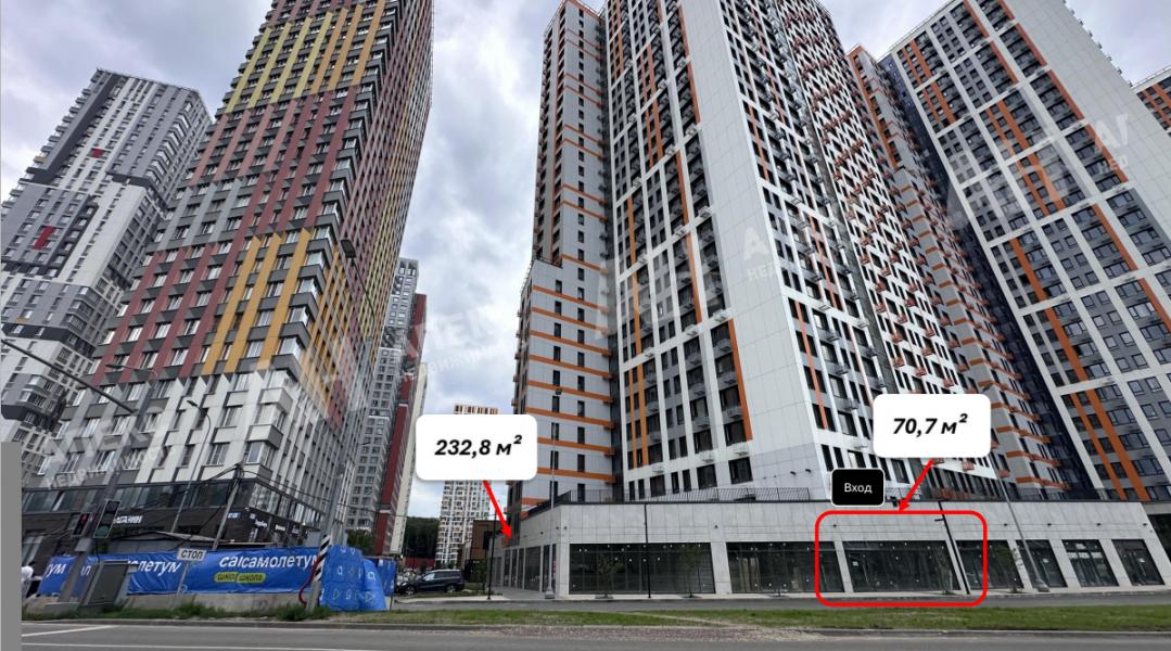 Продажа помещения свободного назначения в Красногорске в жилом доме на Волоколамском шоссе ,303.5 м2,фото-1