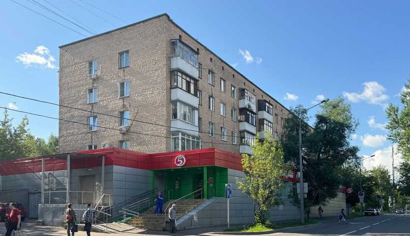 Бизнес-центр Артамонова, 1 на ул Артамонова,м Давыдково