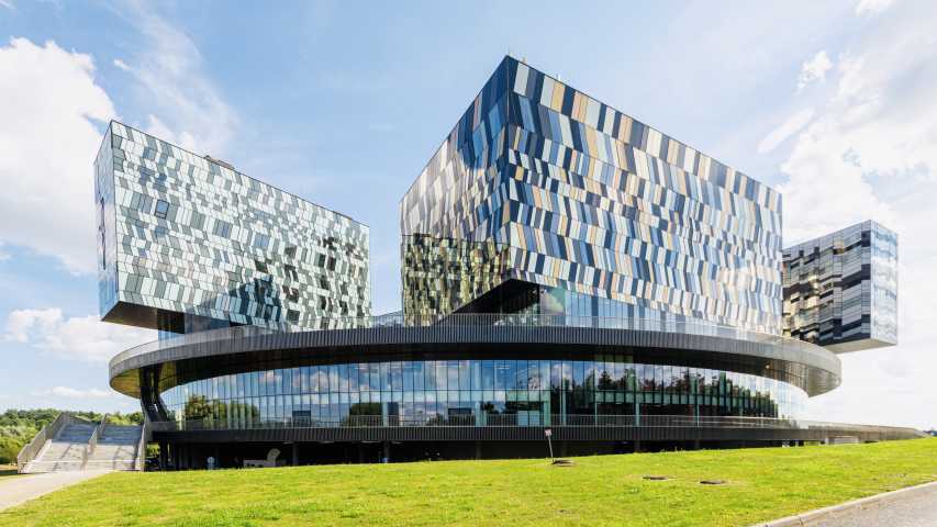 Бизнес центр МШУ Сколково на ,д. 100,фото-1