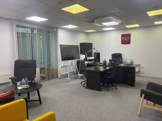 Аренда офиса в Москве в бизнес-центре класса Б на пер 1-й Дербеневский,м.Крестьянская застава,1432.4 м2,фото-3