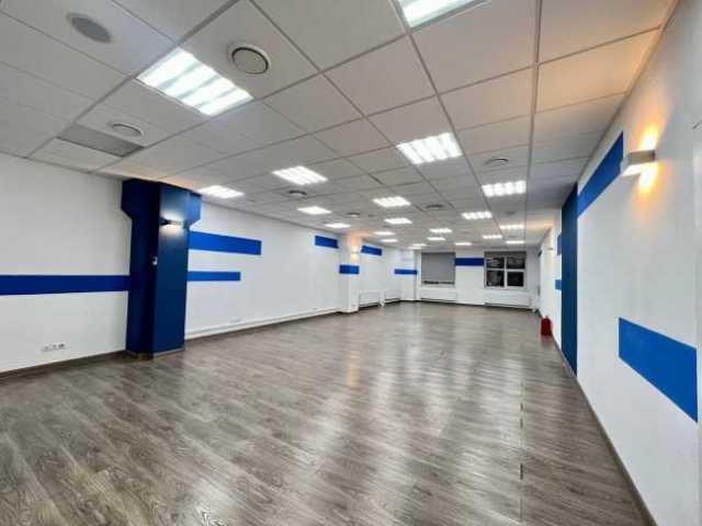 Аренда офиса в Москве в бизнес-центре класса Б на Варшавском шоссе,м.Крымская (МЦК),362.2 м2,фото-2