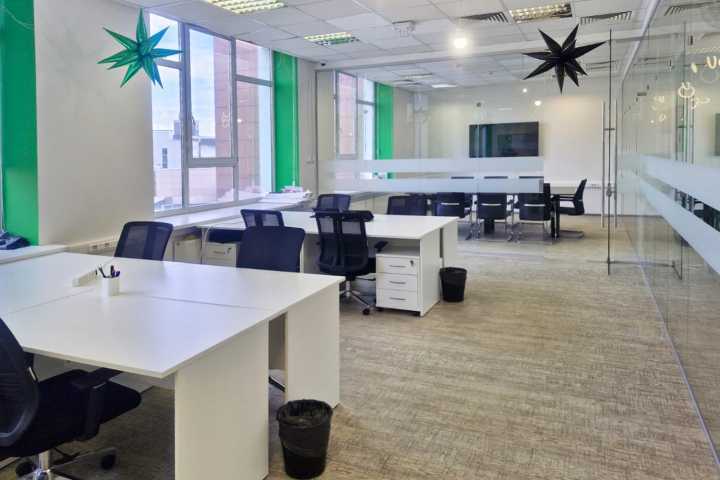 Аренда офиса в Москве в бизнес-центре класса Б на ул Орджоникидзе,м.Площадь Гагарина (МЦК),288.2 м2,фото-2