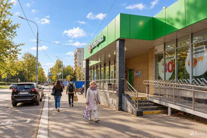 Продажа помещения под магазин в Москве в жилом доме на Сиреневом бульваре,м.,453.6 м2,фото-4