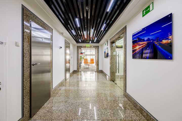 Аренда офиса в Москве в бизнес-центре класса А на Подкопаевском переулке,м.Китай-город,312 м2,фото-2